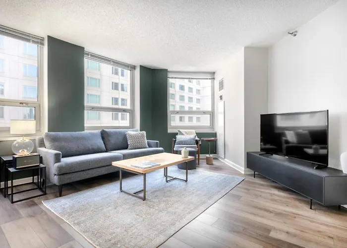 River N 1br W Gym Wd Nr Magnificent Mile Chi-165 * Chicago