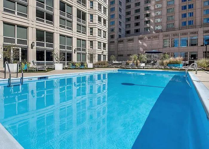 River N 1br W Gym Wd Nr Magnificent Mile Chi-165 Chicago